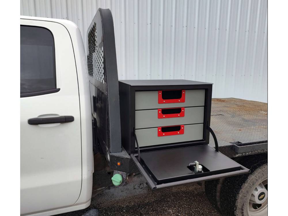 thumbnail image 2 of BIVEPEFB 30-inch Aluminum Underbody Tool Box – Lockable, Weatherproof For Truck, Pickup, Trailer 2 of 5
